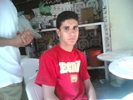 shahid = malk awldi mkhlo3 rah ma radich nsiftok tgaji ra ra tswira 3adiya